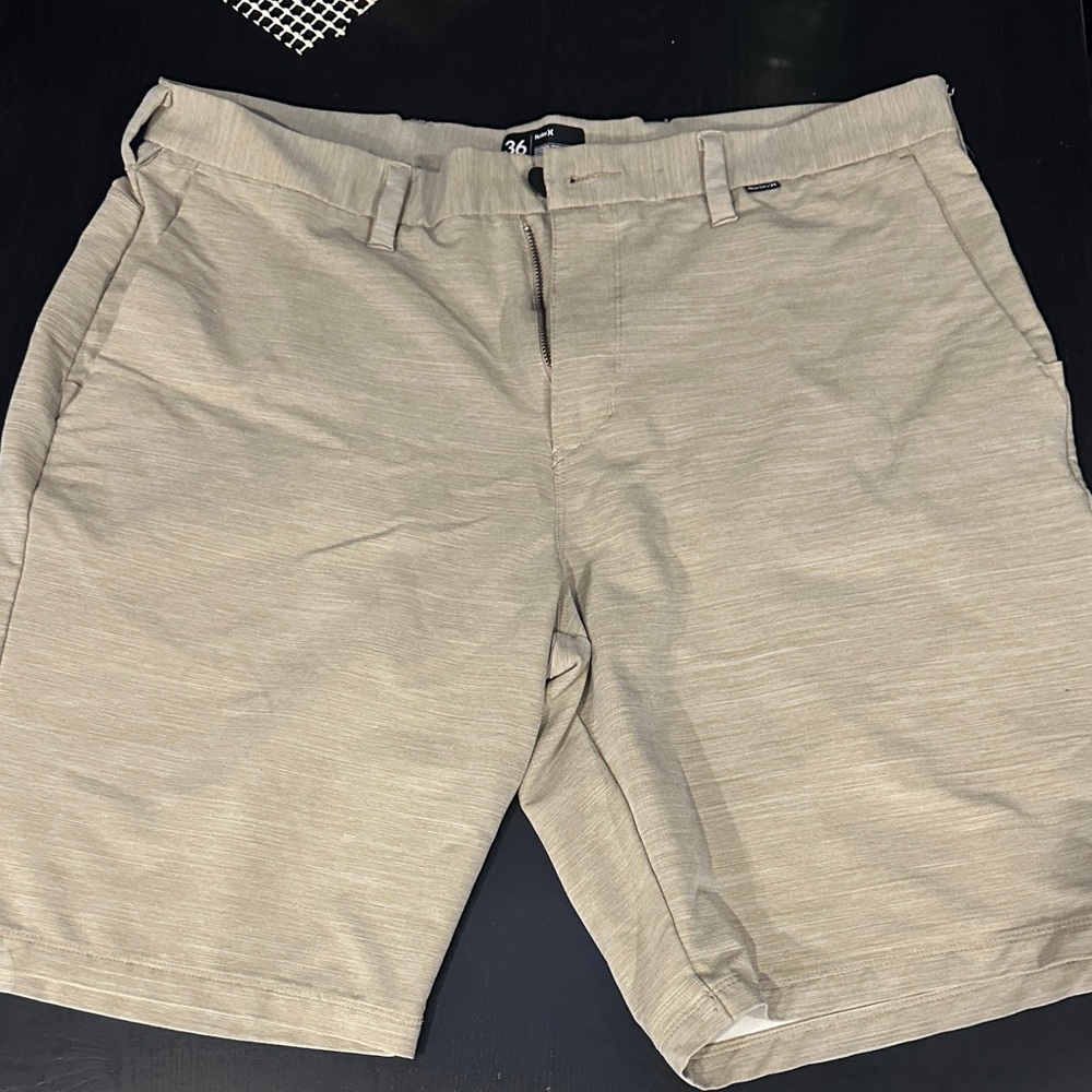 Hurley Men's Tan Flat Front Shorts